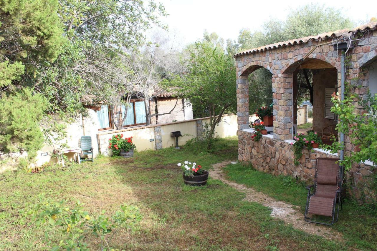 Villa Pedras House Holidays Santa Maria Navarrese Exterior foto